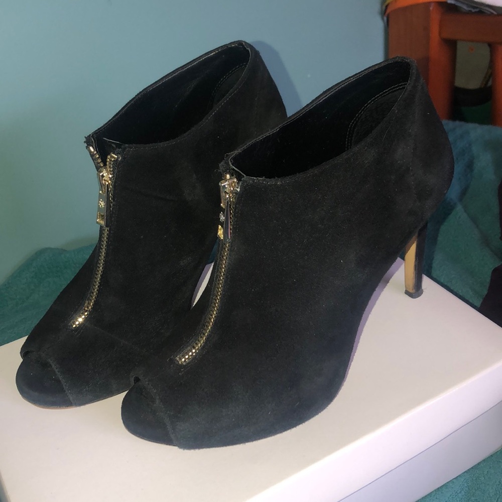 Ann Taylor Black Zip Heels